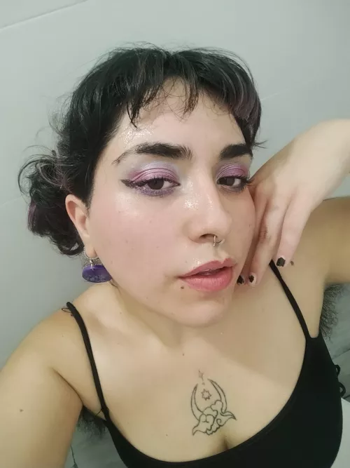 How do you think It's the flavor Is my sweat? [Hs] 