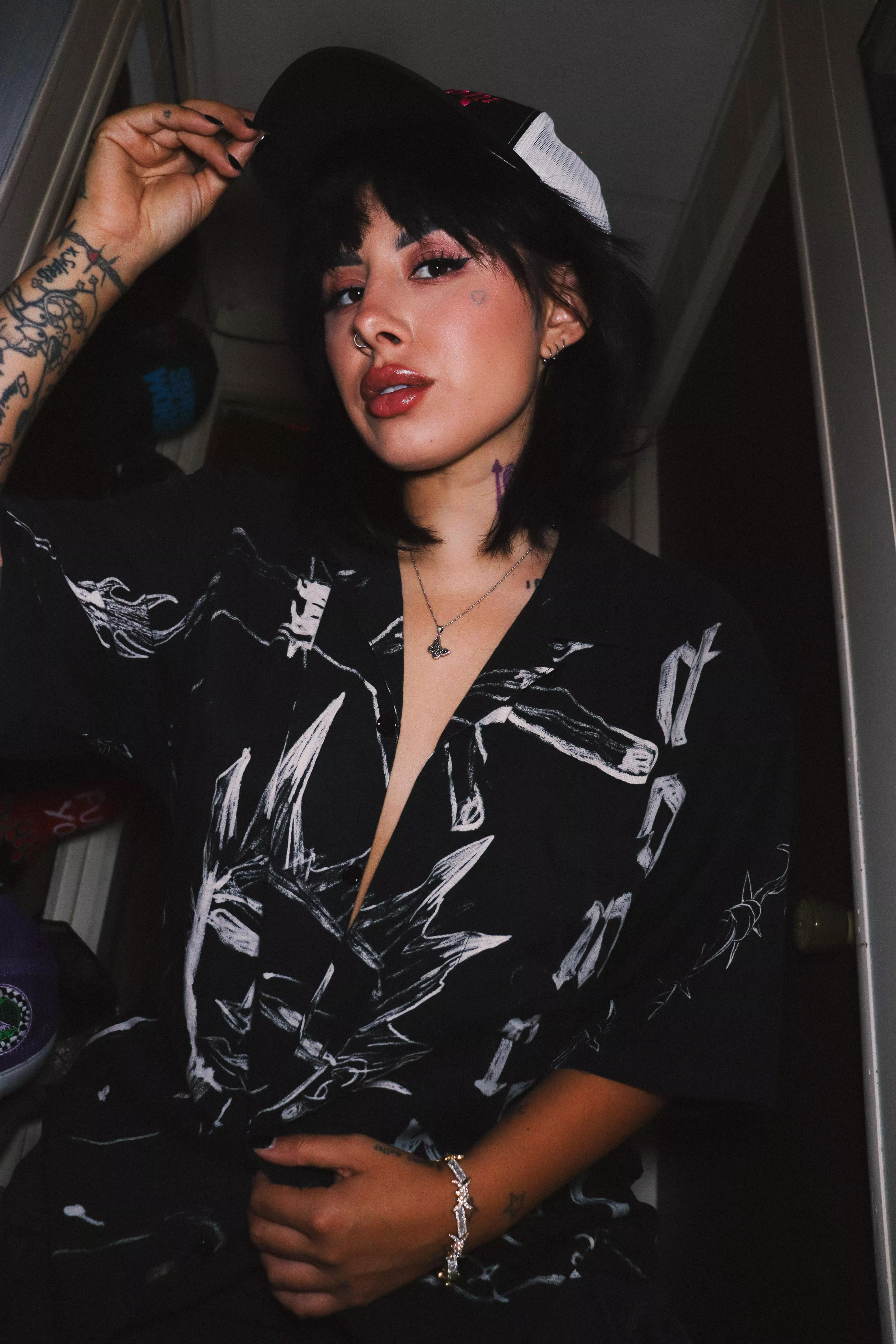 I can't wait to tick a threesome off the bucketlist, being shared with two people sounds so fucking hot