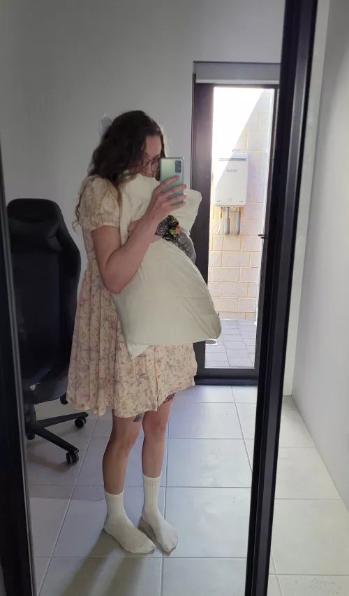 I don't want to go to bed, look it's not even dark yet!