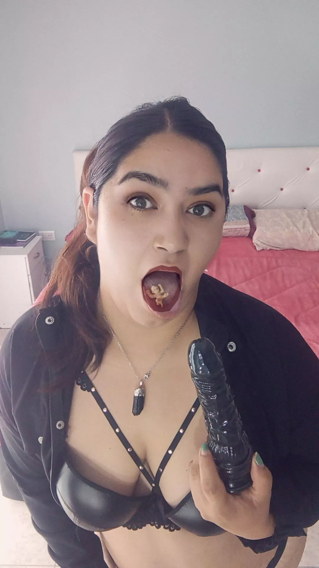 I have you in my mouth!👄👄🙈❤️🫴