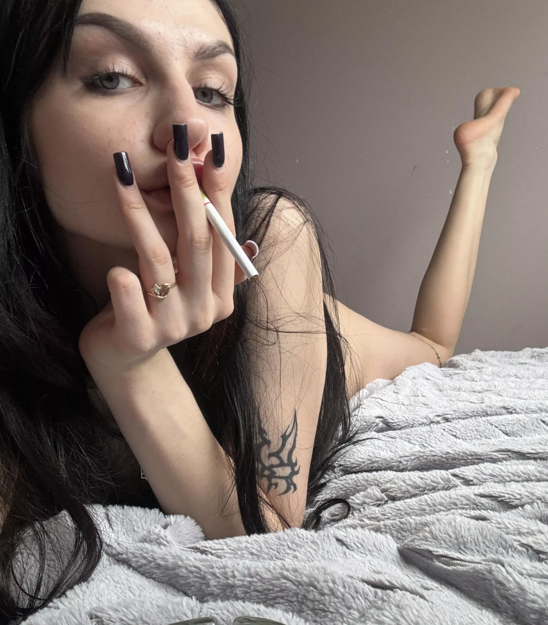 I look sexy when I blow smoke