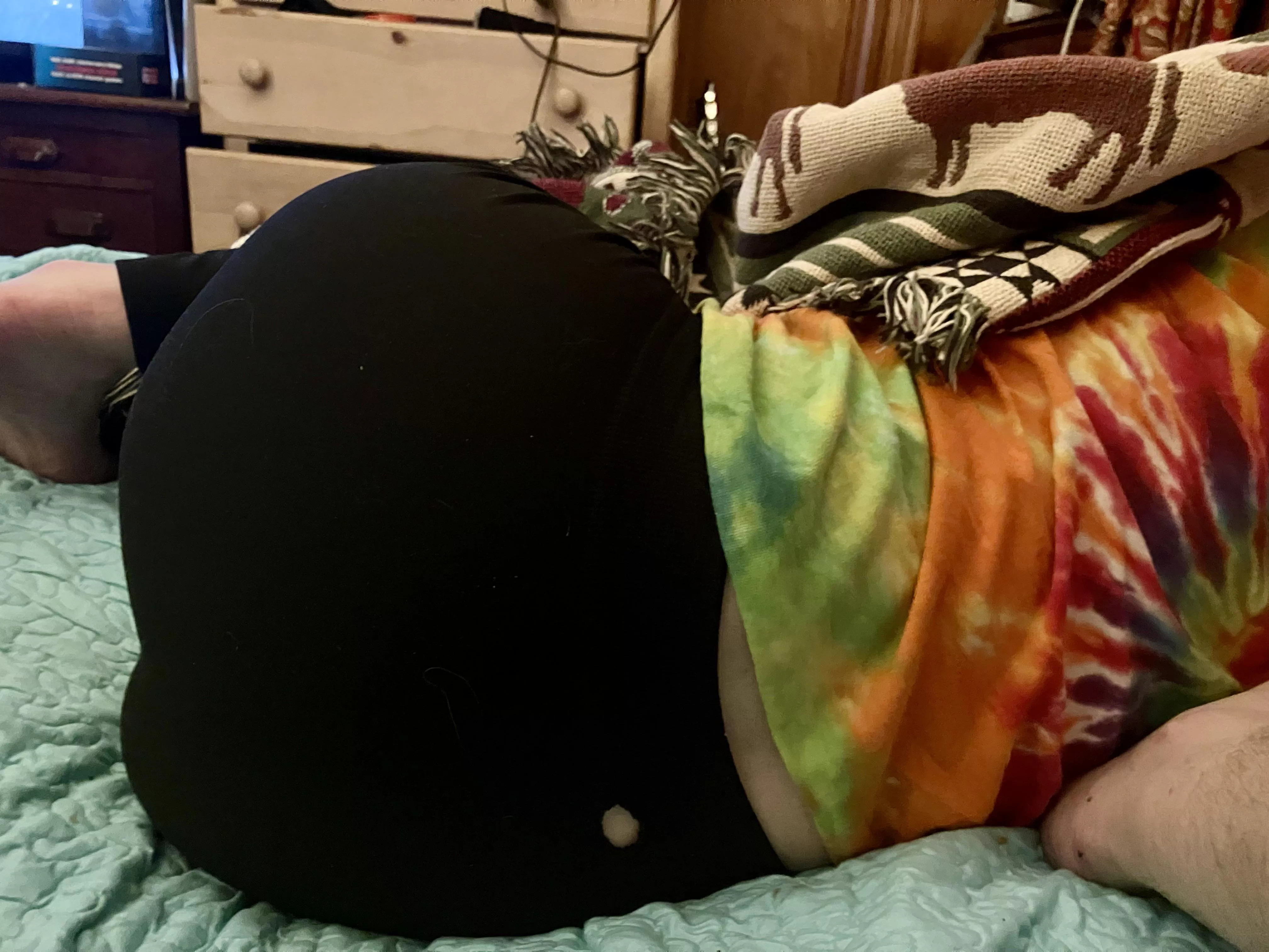 I wish I had a 10 plus inch cock in me atm my pathetic bf is so small 