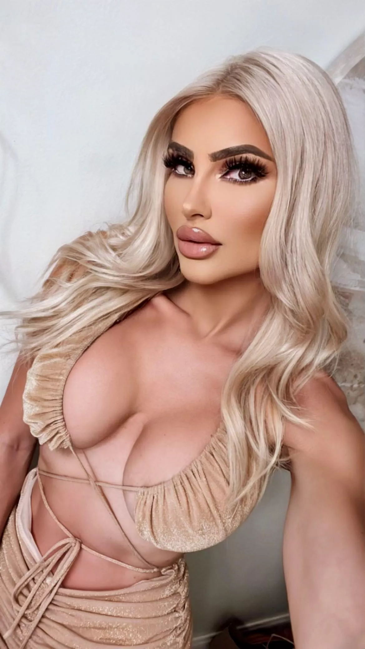 If you were next to me, what's the first thing you'd say?