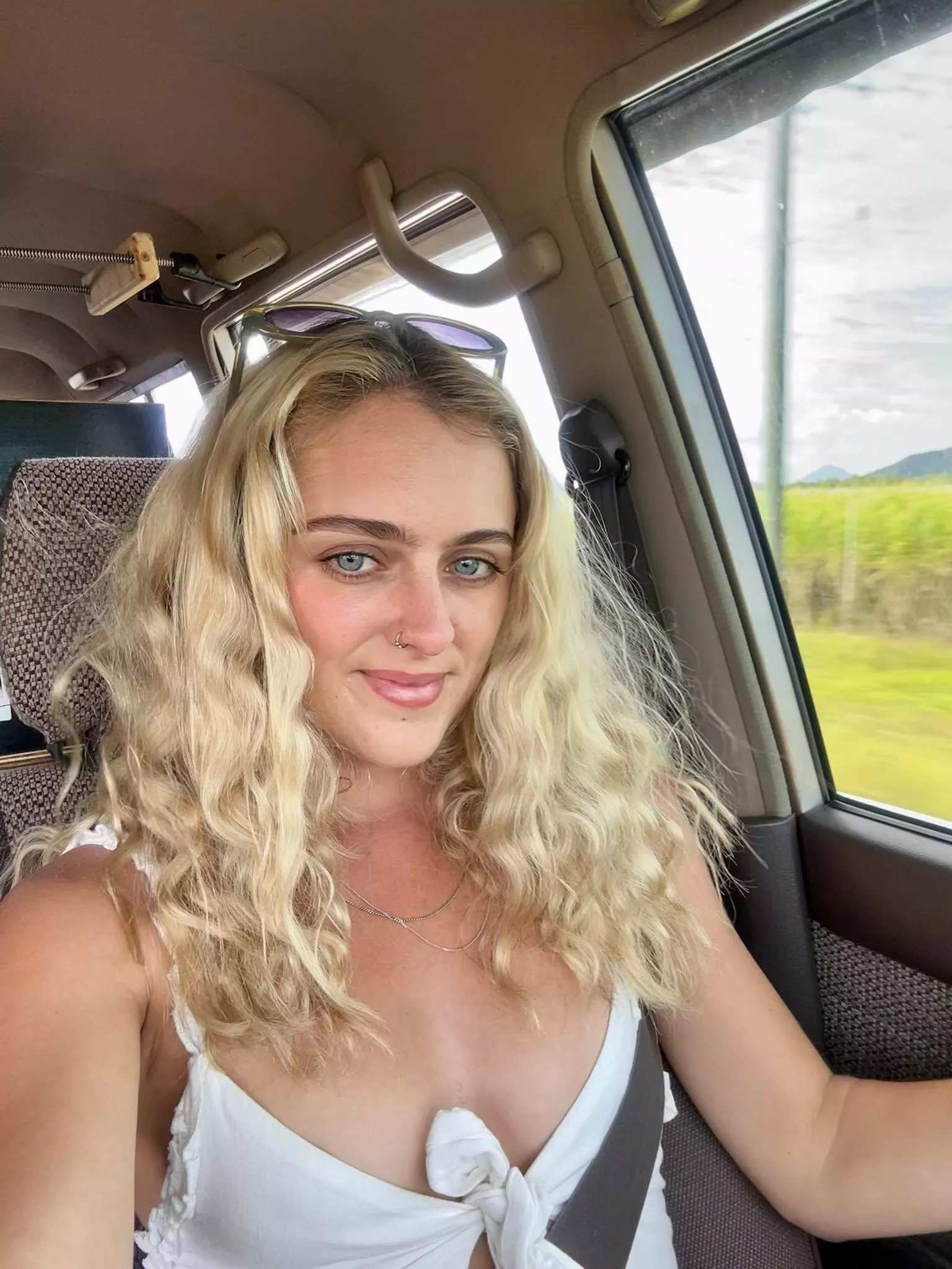 I'll make you sin with my angelic eyes