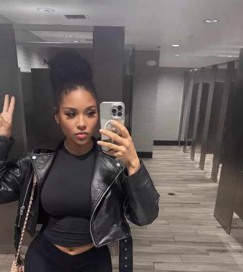 Instagram: Desmatripp