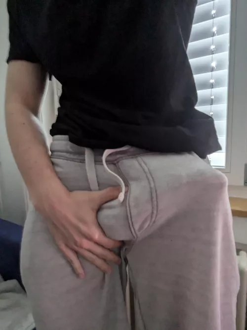 Just me in grey shorts... Hard (26)