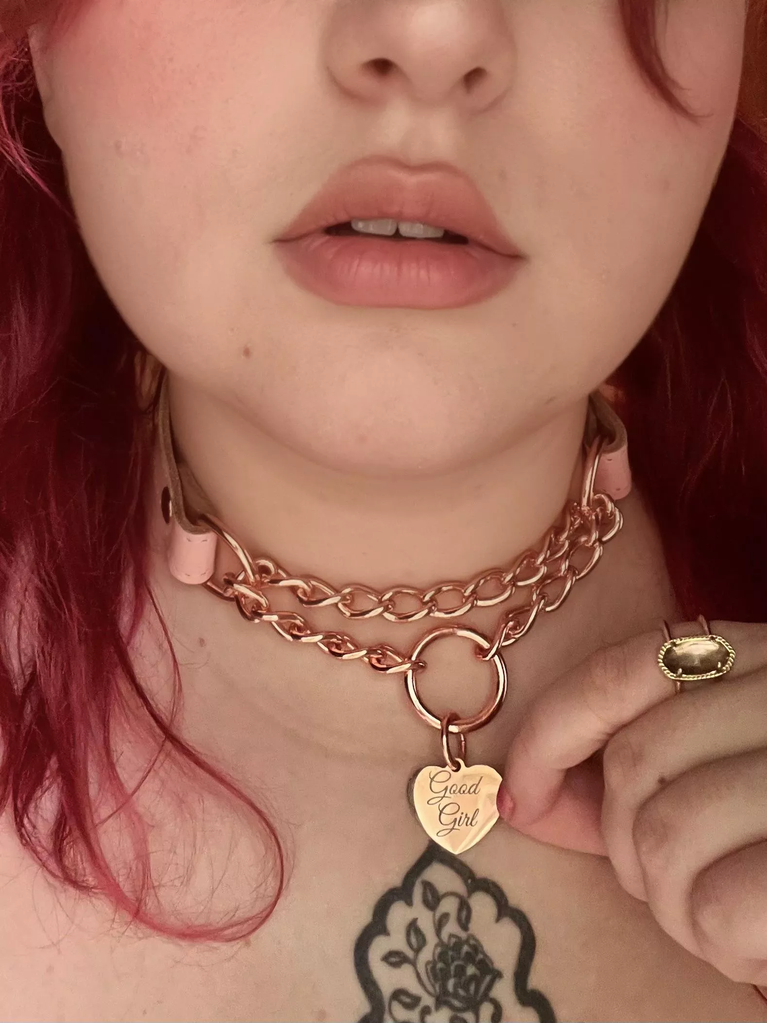 Kitten loves that her new collar matches her pink hair😽