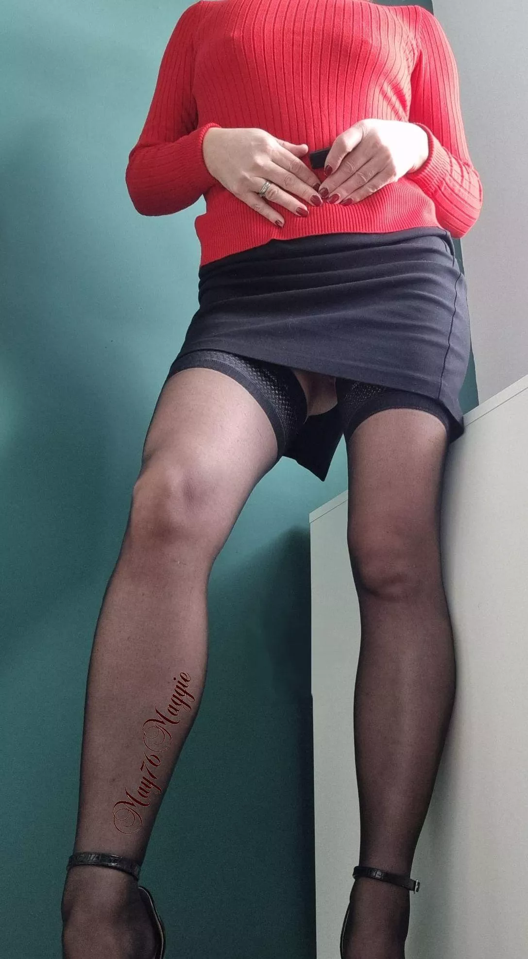 Less is more apparently.....so here's a pic that leaves a little bit to the imagination...(f)