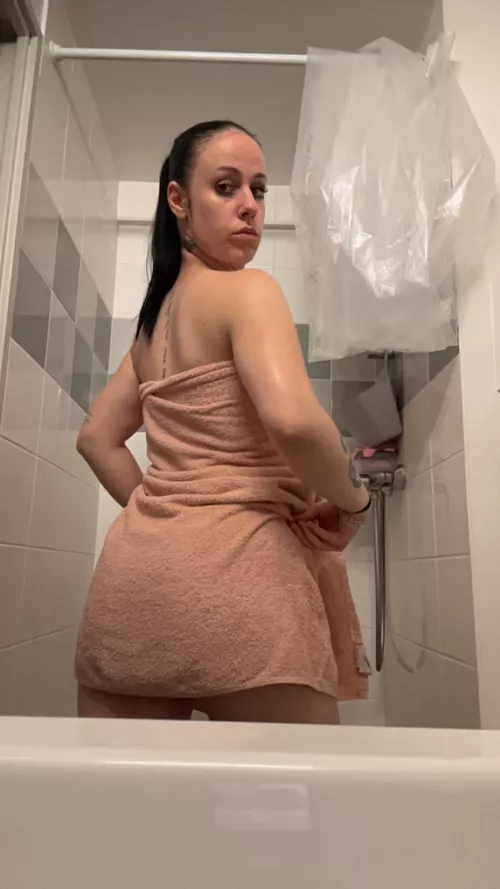 Let me be your secret refuge, your oasis of pleasure 