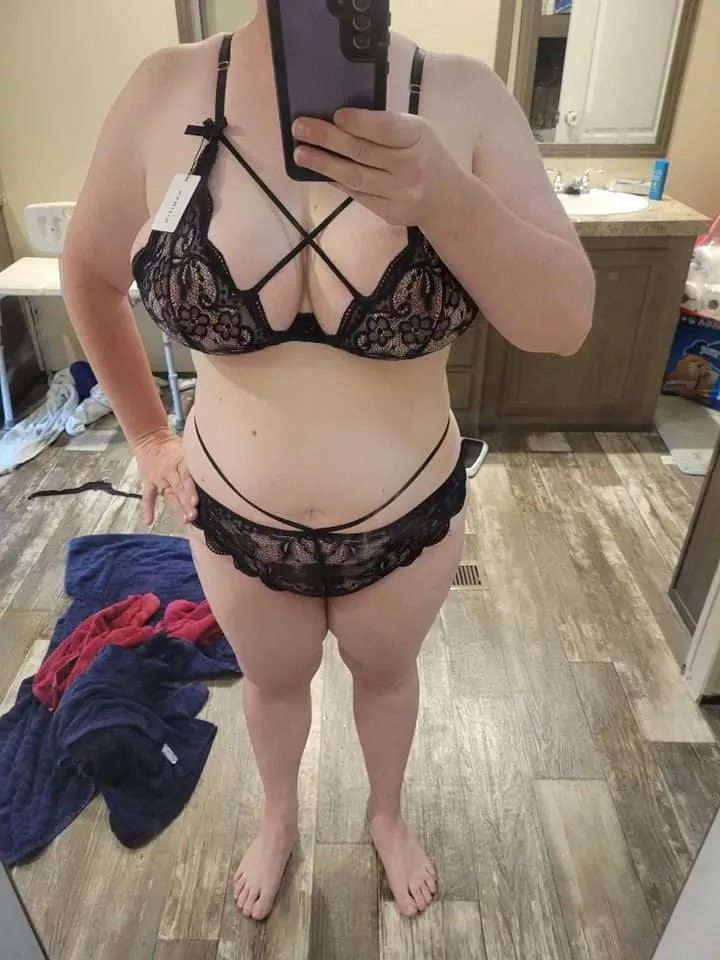 Looking for woman or couple