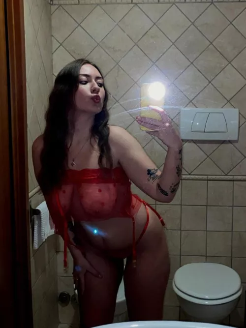 Looking to Sext? add my snap: lvyjfq