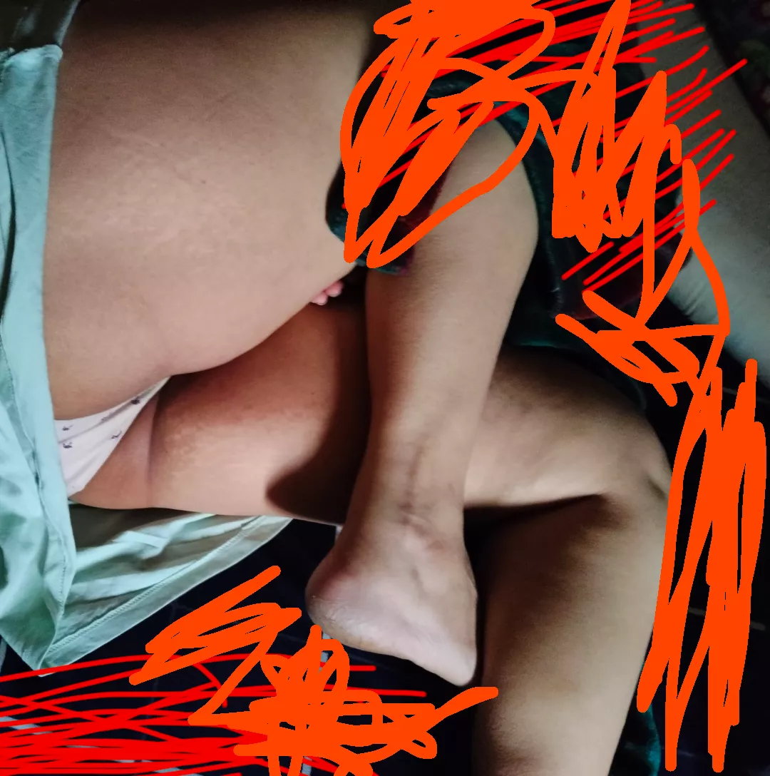 [m] still trying to convince her for some fun in hyd ,is she worth for 3 some ?