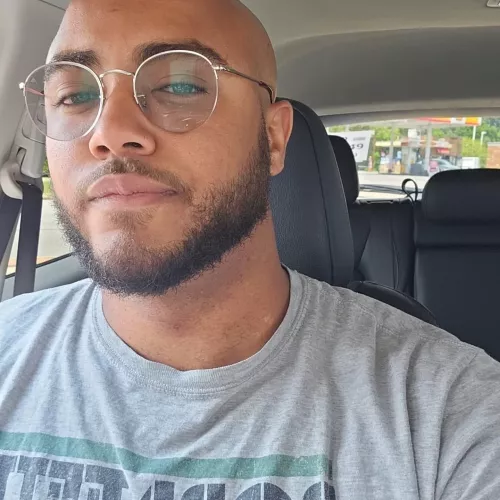 M4mf/f bull in the akron cleveland area looking for a ongoing sit