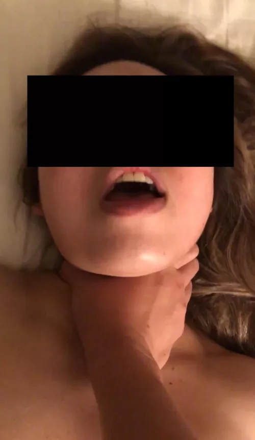 Make sure I can’t breathe when you choke me 