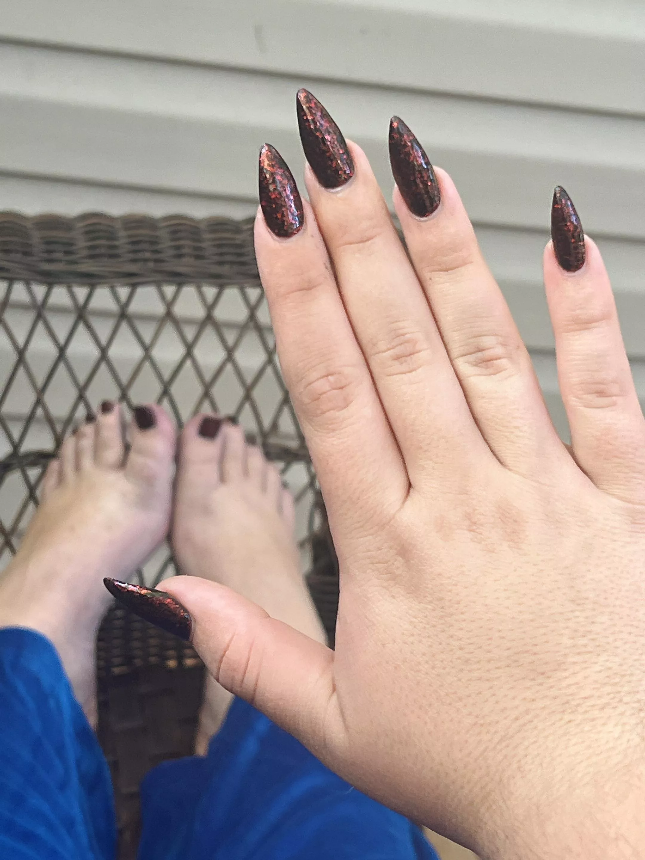 Matching nails 🖤