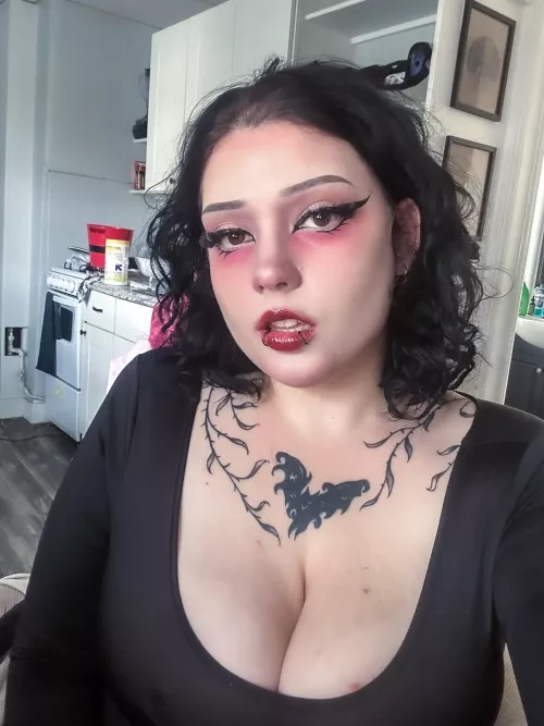 me mere moments before i make an attempt at ur jugular