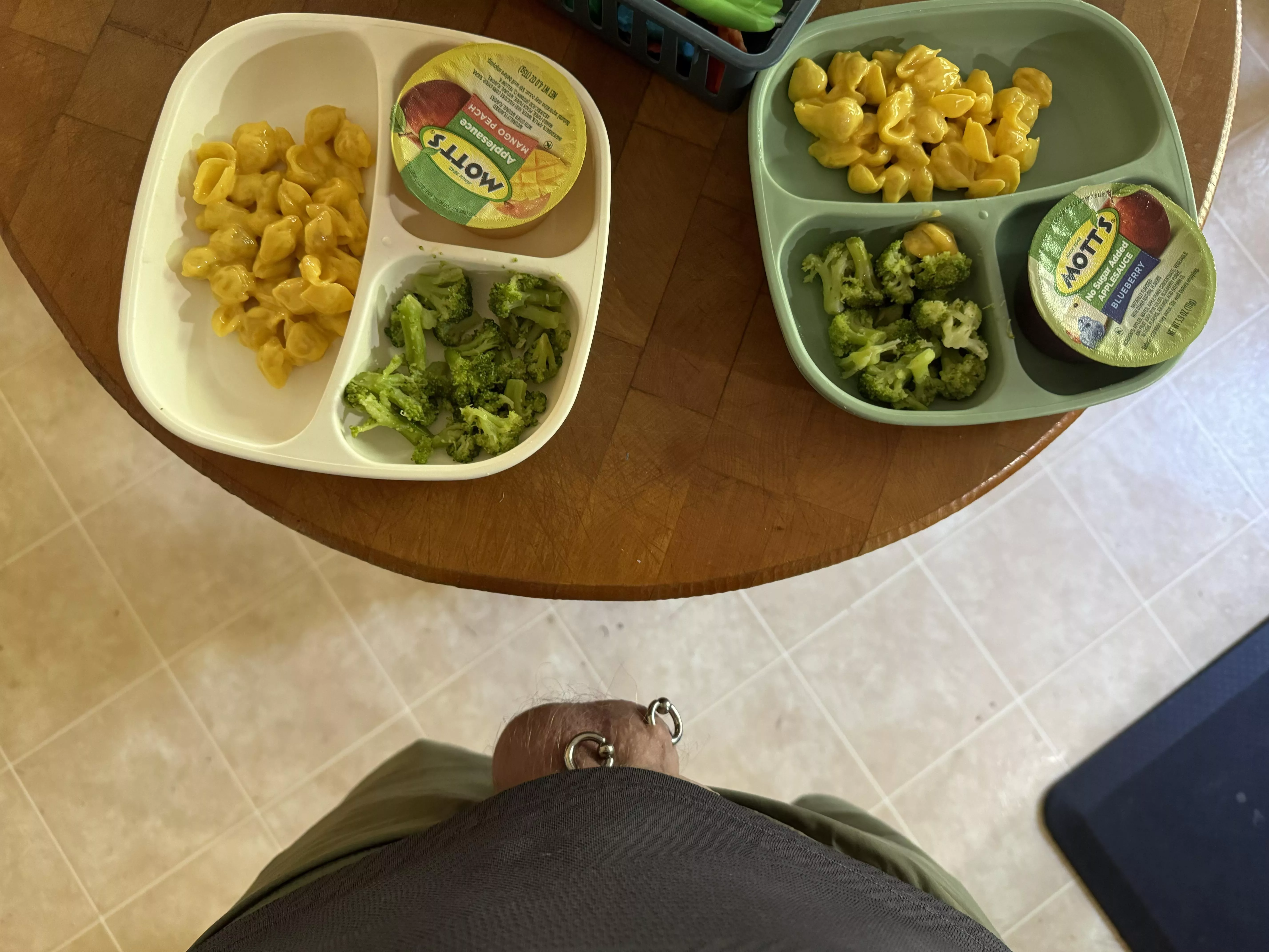 Mom is upstairs sending nudes to dad while he makes the kids some healthy lunch