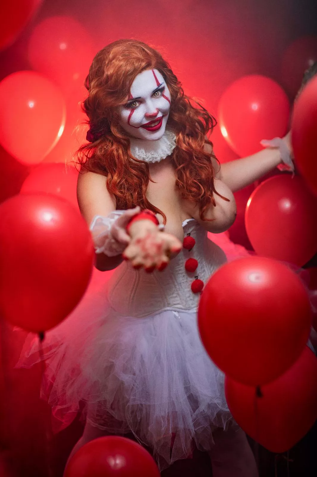 More nude scary clowns for you 🤡😈