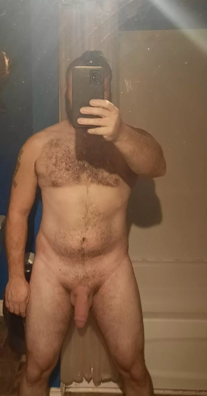 Morning! Who wants a coffee and some d ?