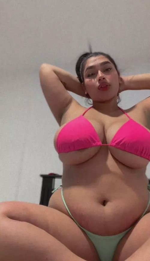 My belly’s not shy, and neither am I