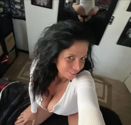 Need some girth to fill the space between my tits 