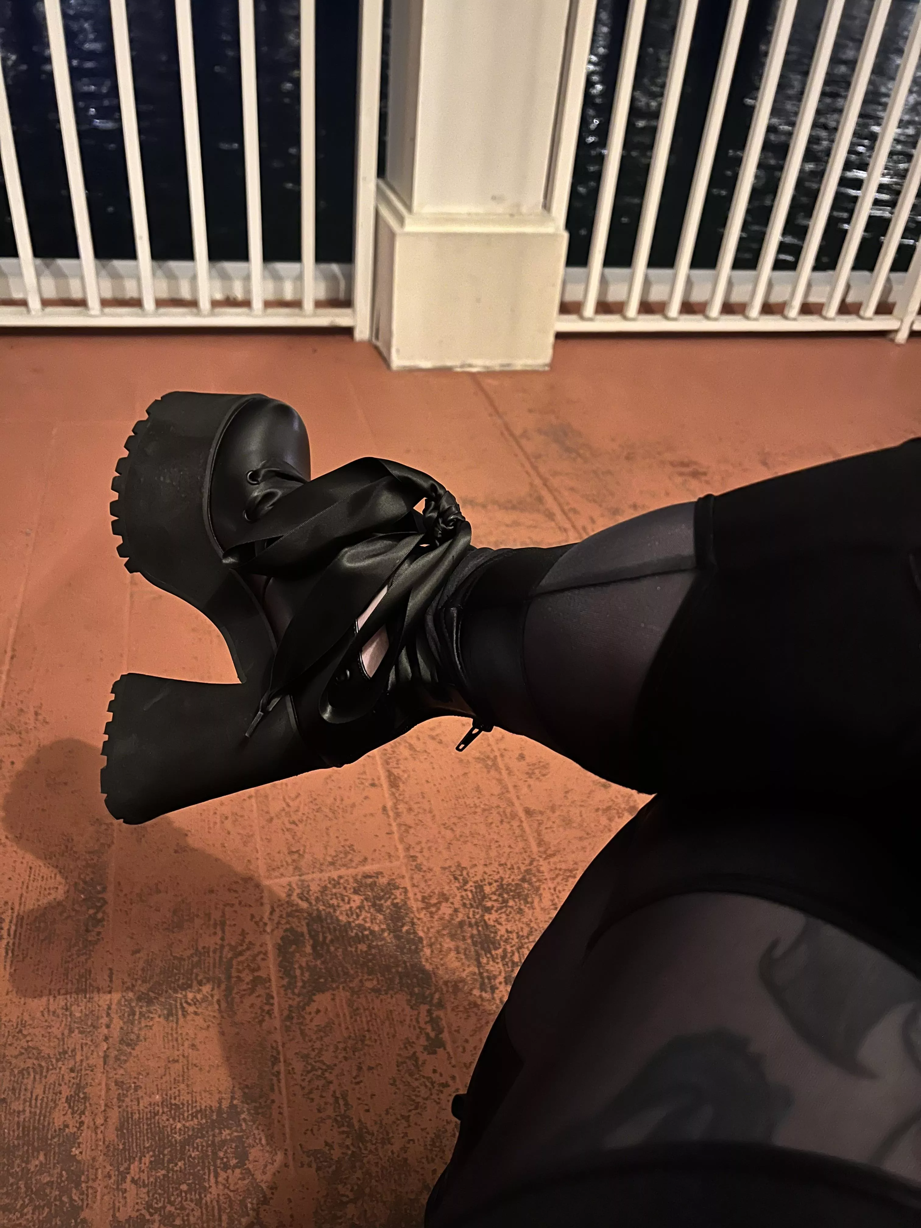 Oh how you crave to be locked by someone who will take care of you and call you a good boy while being caged like a good little pup. 