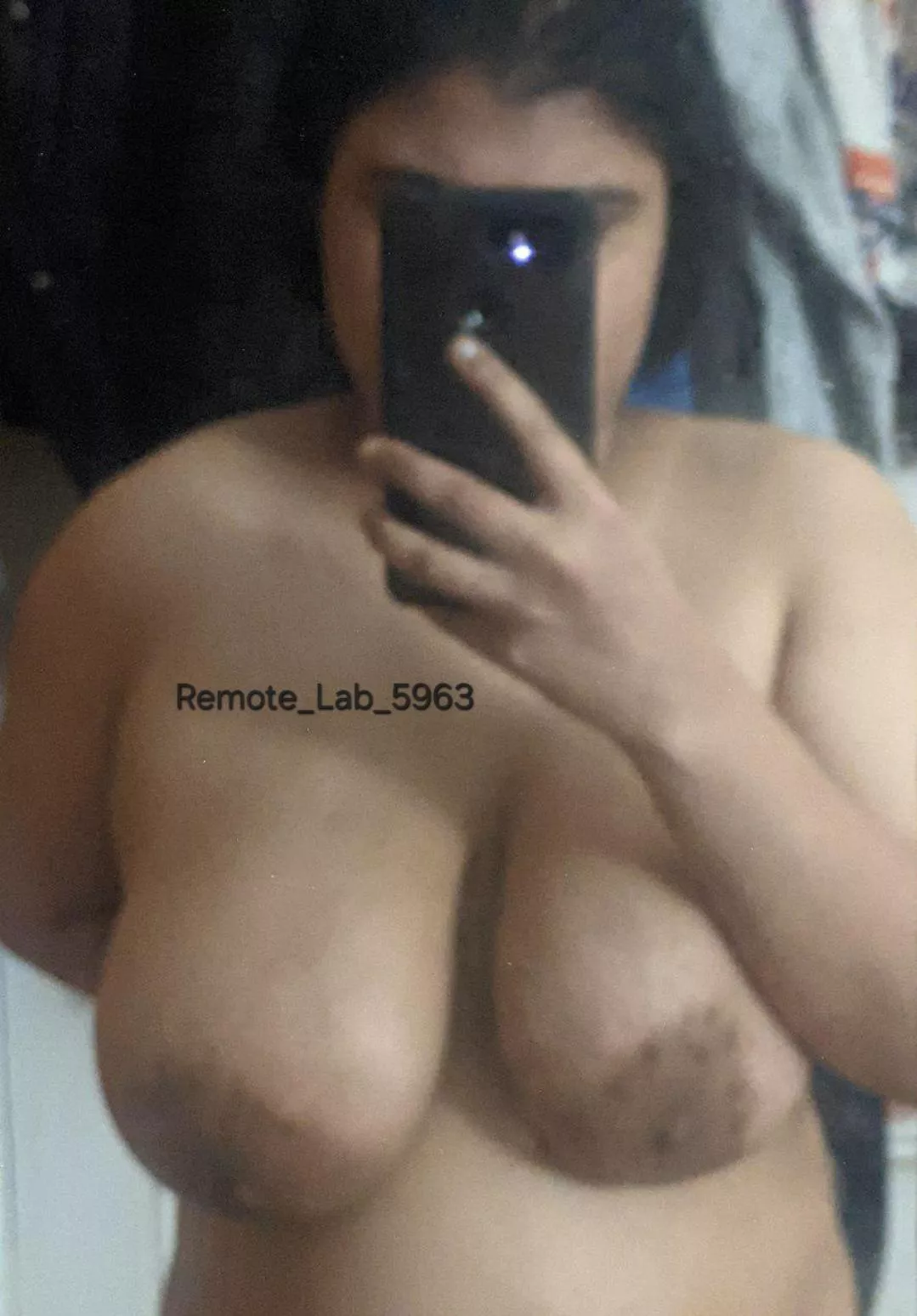 One last pic for the night 🫣😈