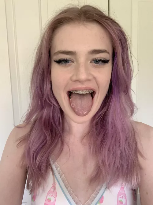 Only thing missing from my mouth is your cum!