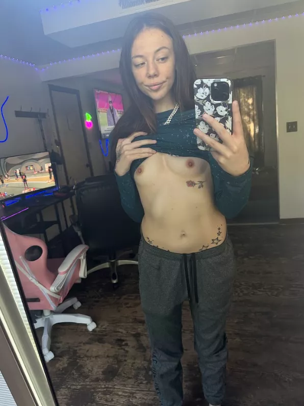 Perfect lil cutie with her titties out 