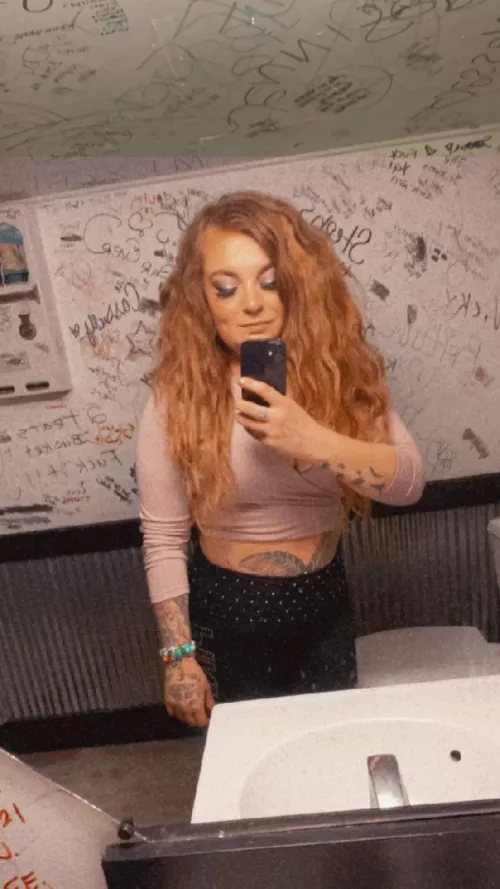 quickie in a dirty bathroom? 🥺