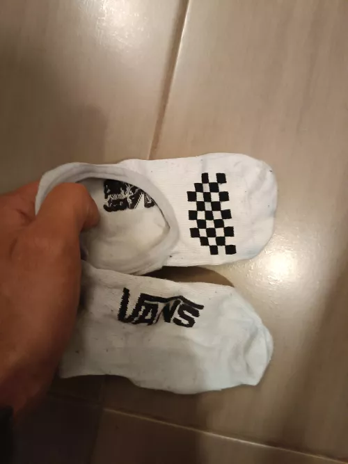 sis Socks i wanna cum on them 