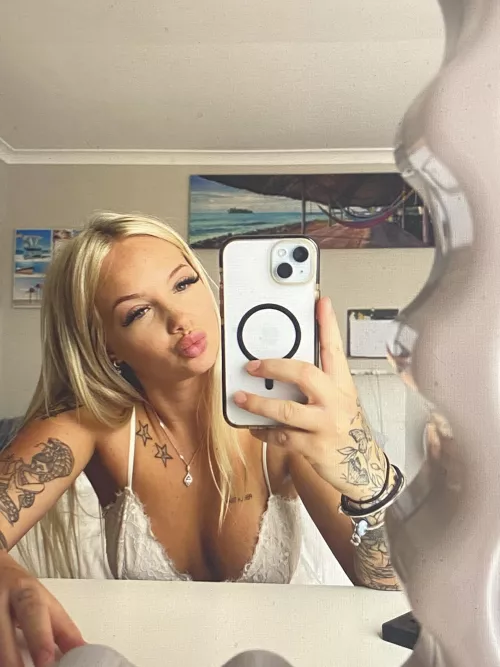 so are u into blondies?? [uk]