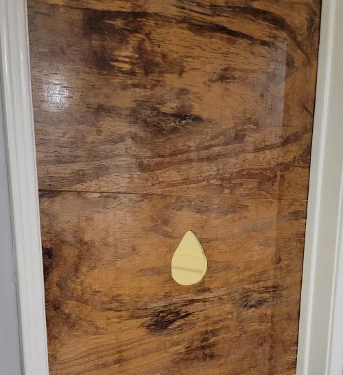 Swallowing at my Glory hole in LBC 