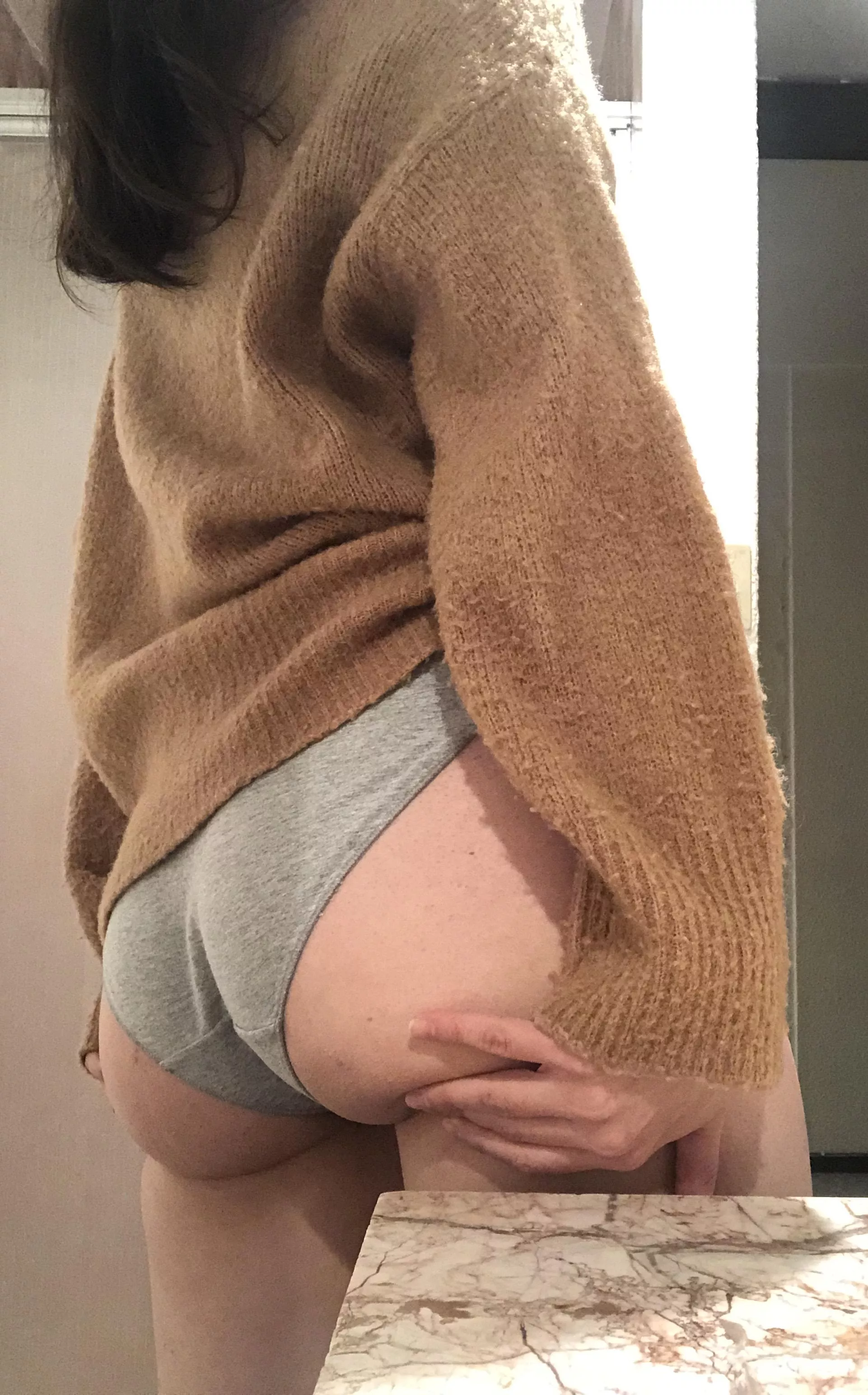 sweater weather and chill, grandote? <3