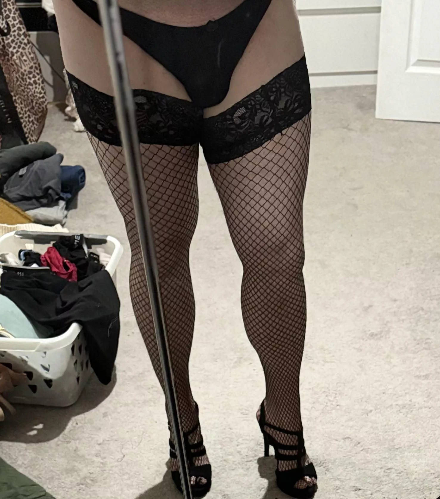 The perfect outfit for tonight wouldn’t you agree 