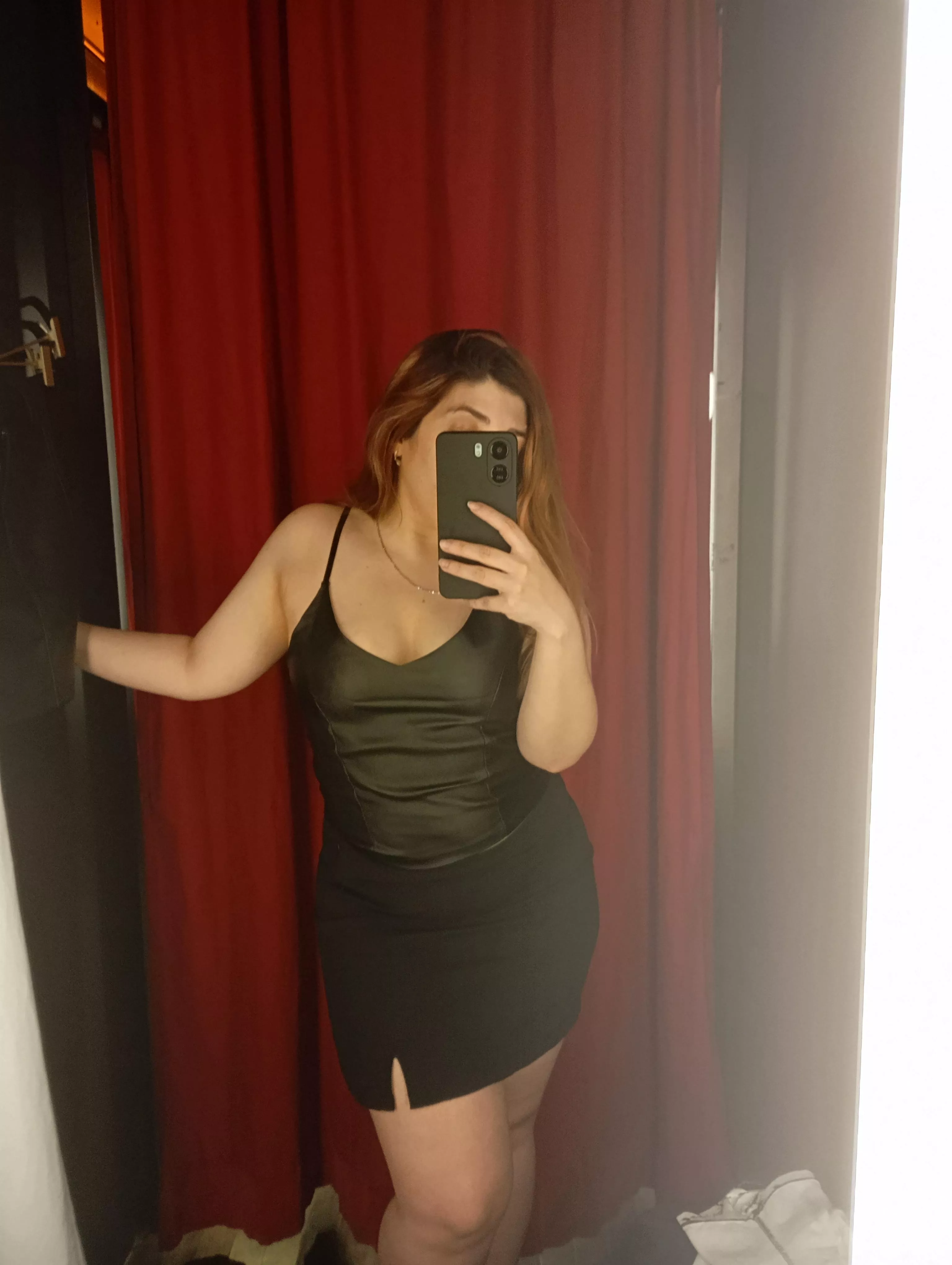 Thick and sexy legs 🔥🔥