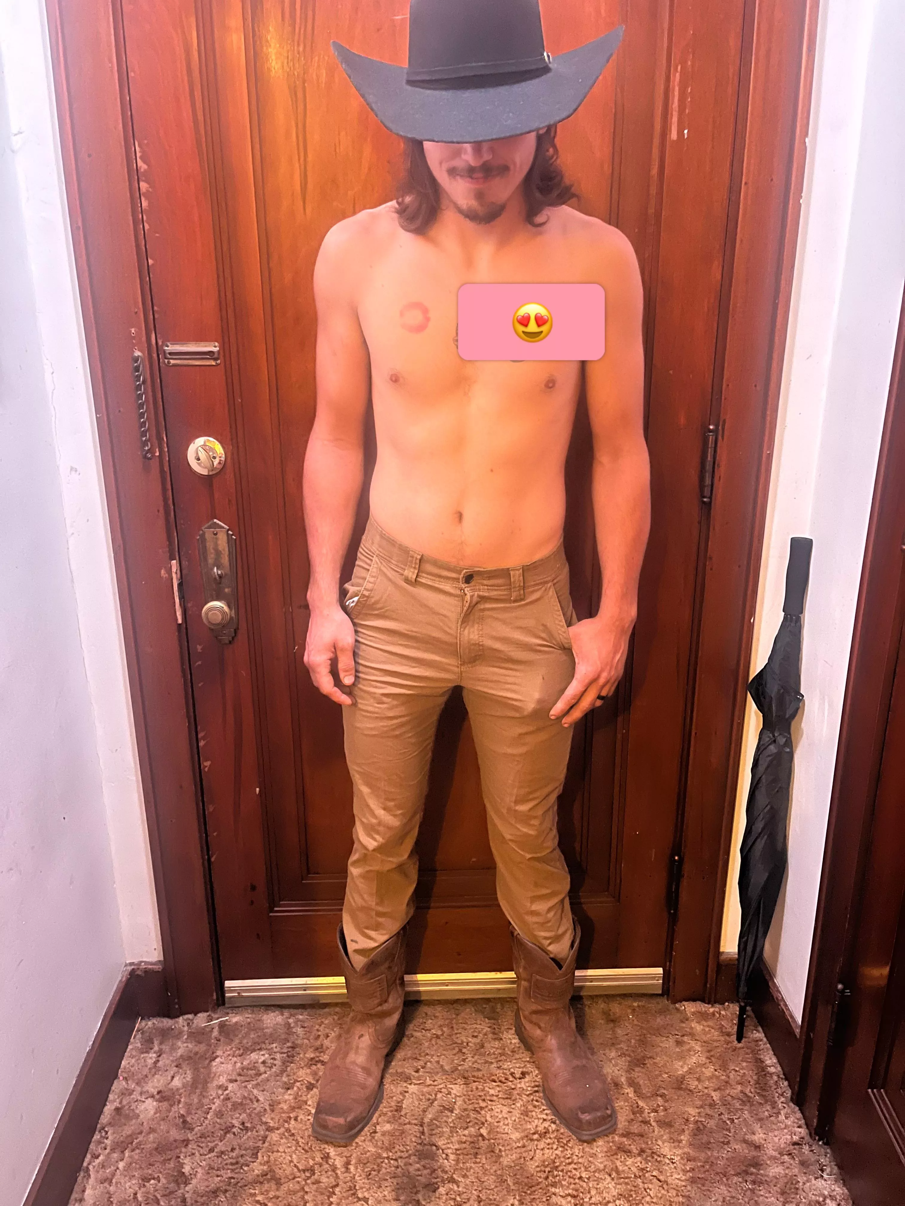 This is my boyfriend. He’s 23. Love to share him or if you ladies want one on one time.let me watch. 