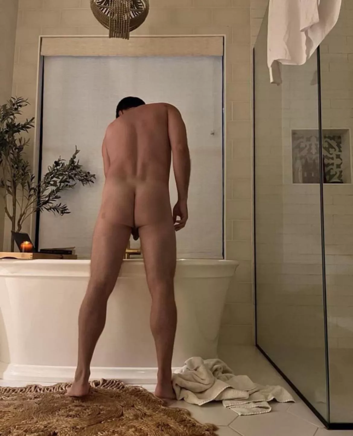 This tub won’t clean itself. 