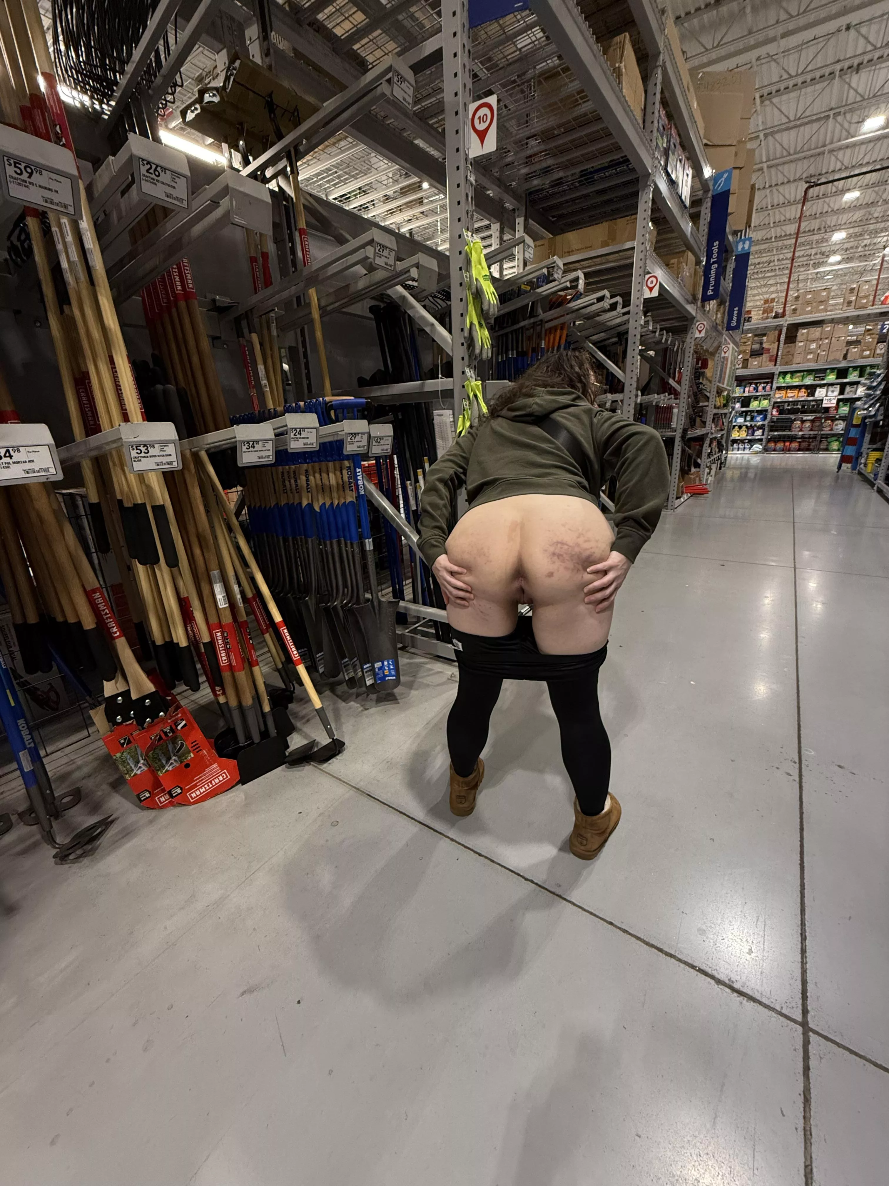 To many hoes to choose from #WA