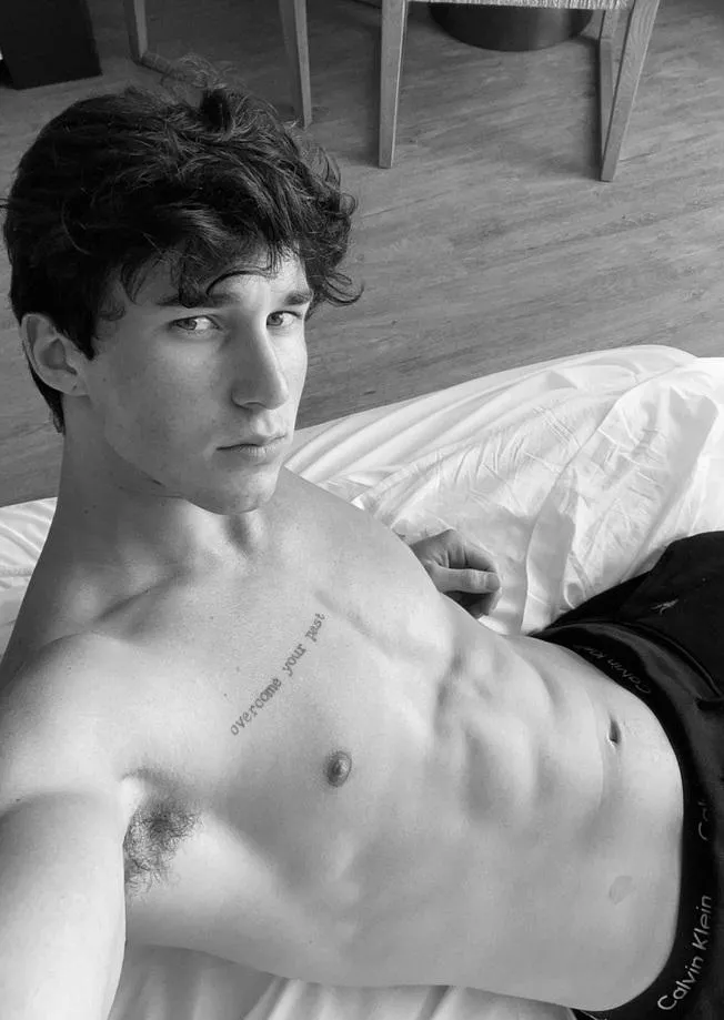 Twinkfag'n Holliboi Stare