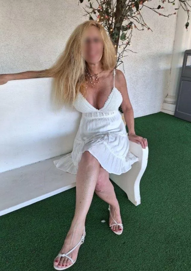 Wedding day, had no idea what my swinger husband had in store for me!