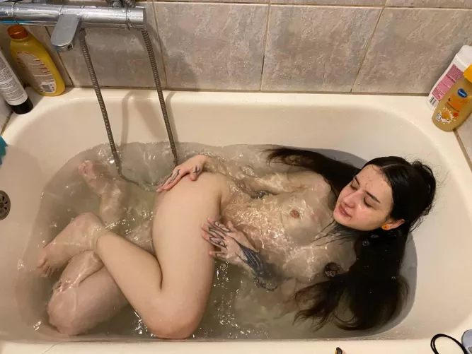 What term will persuade you to take a shower with me?
