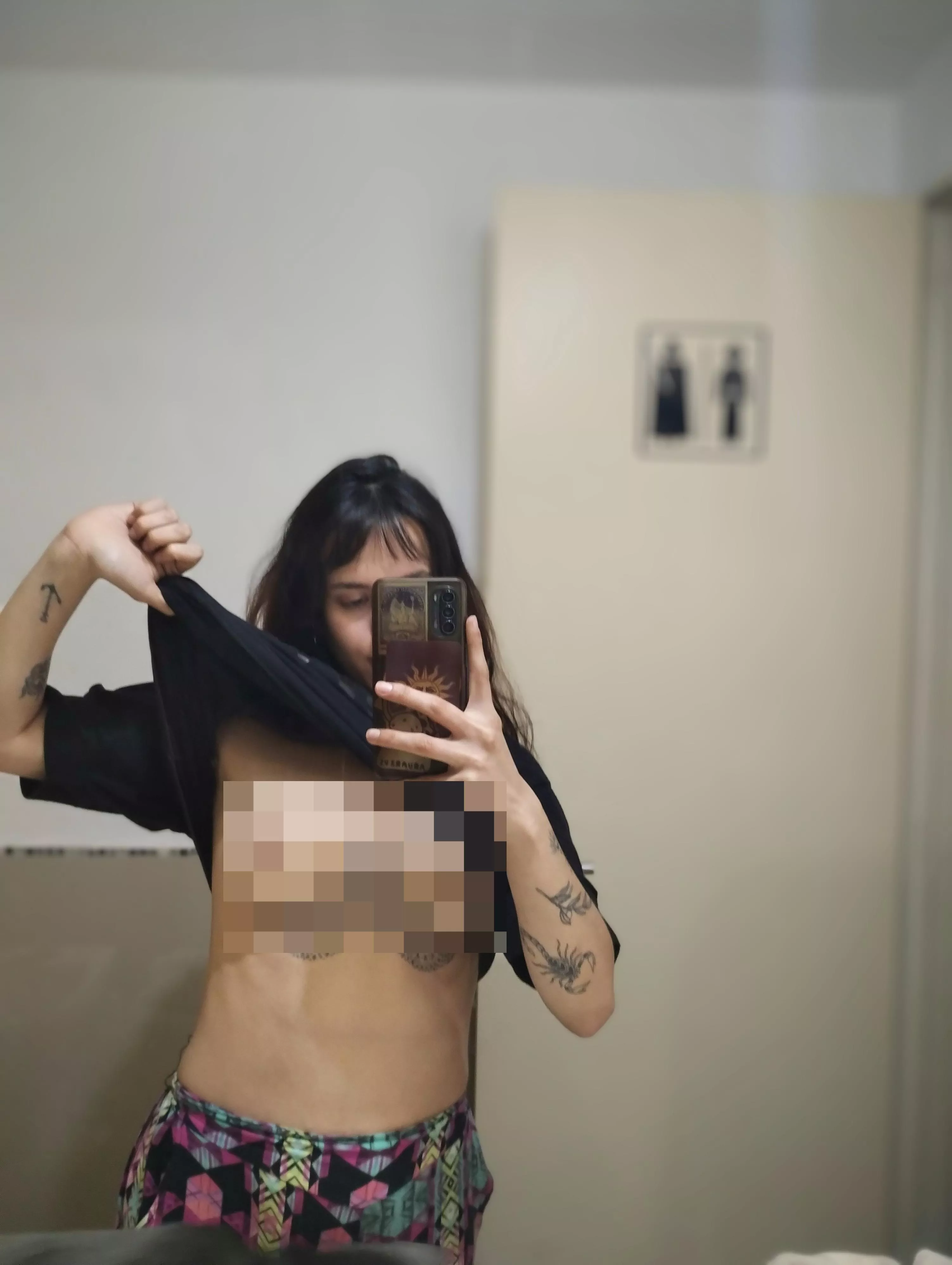 What's under my shirt? Pixels for a beta 🤭
