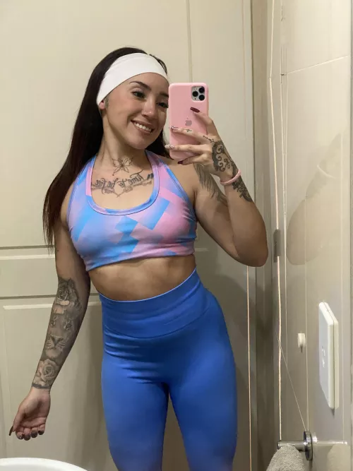 When the leggings hug every curve just right