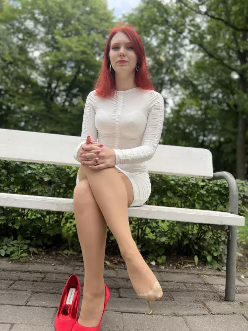 White dress and nude pantyhose 