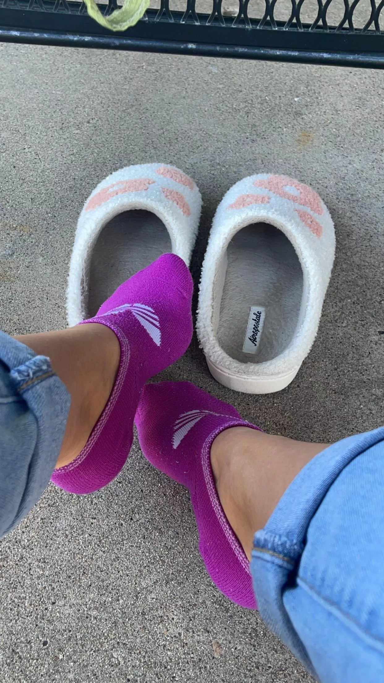 Why aren’t you on ur knees for me?! I’ll shove my sweaty socks in ur mouth as you smell my feet