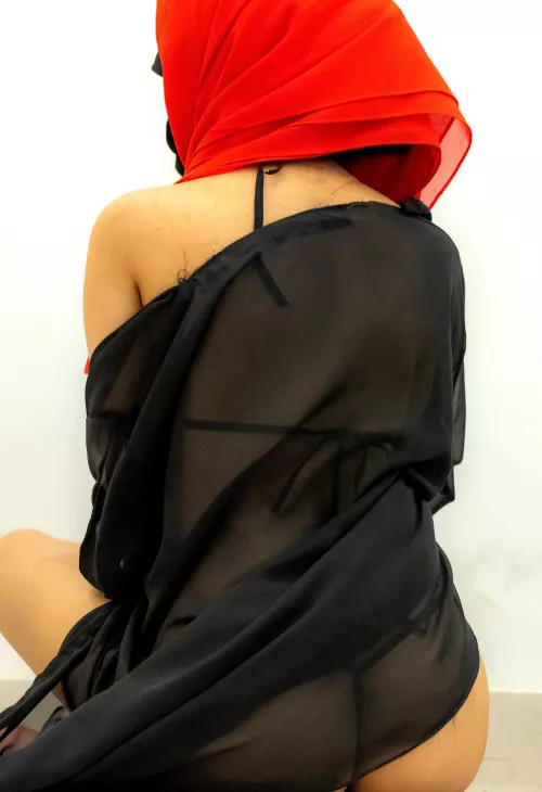 why do people assume i'm not sexy just because i wear hijab