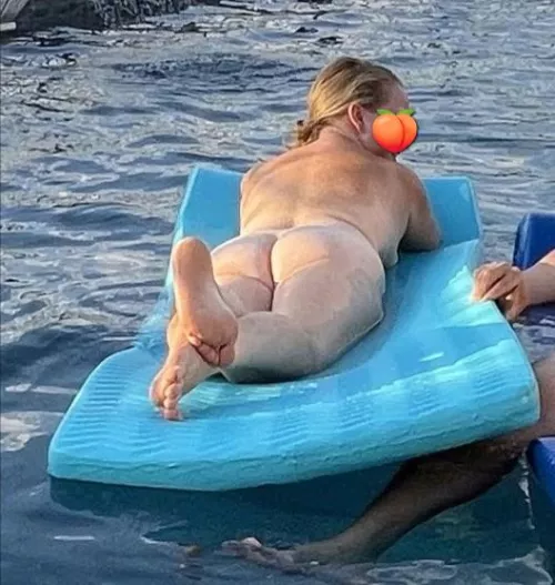 Wife floating