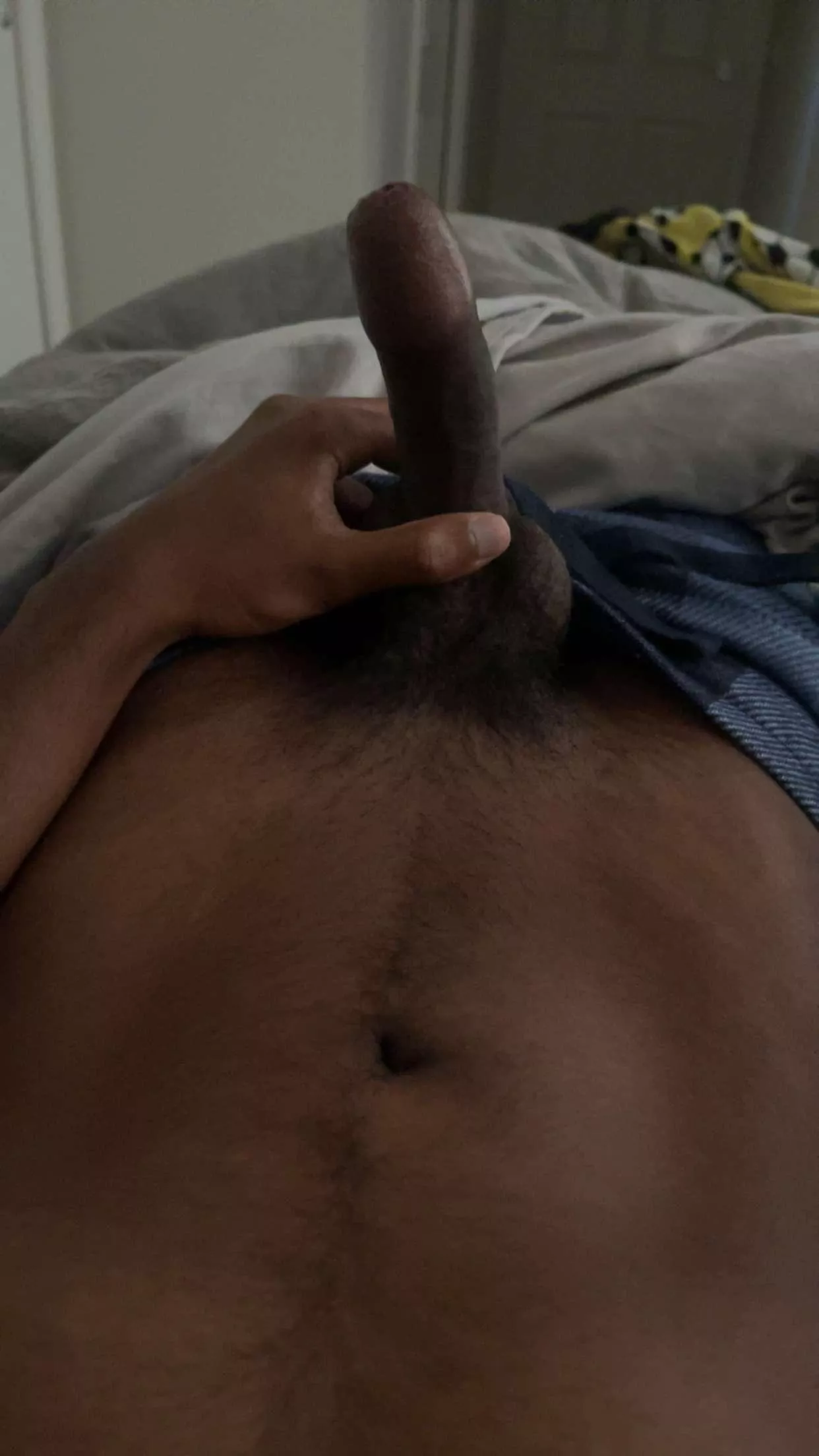 Woke up with a morningwood and it won’t go down. It’s been like this for 20 mins