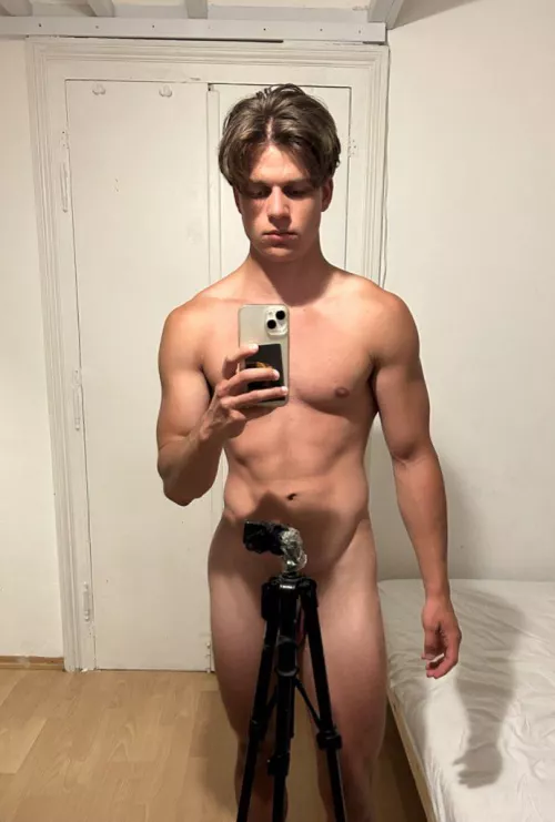 Would you remove my tripod?